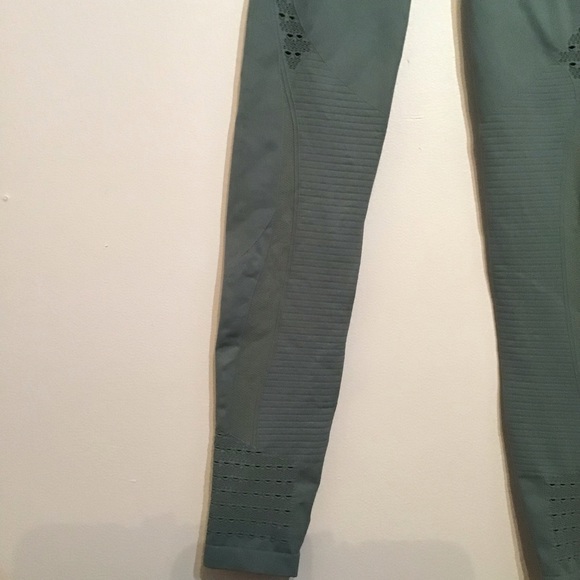 GYMSHARK Fauna Teal Energy Seamless Leggings - Picture 13 of 13